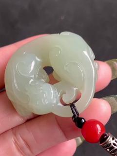 和田玉貔貅吊坠真能提升佩戴者的气场吗?