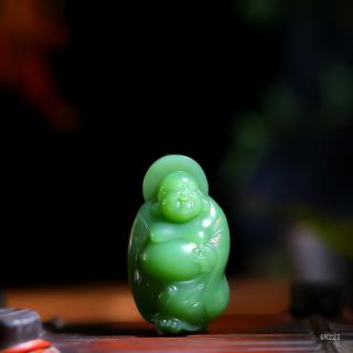 一石一刻新疆和田玉【弥勒佛·春风佛步】老坑碧玉通体碧色匀净无杂吊