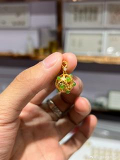 925银镶碧玉小吊坠