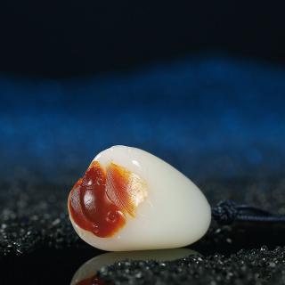 和田玉籽料,当红皮遇上脂白
