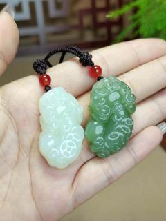 和田玉貔貅吊坠戴了真的不一样✨