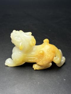 精美和田玉貔貅
